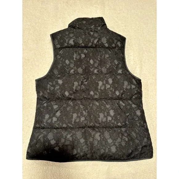 BANANA REPUBLIC Lace Overlay Puffer Vest Size Small - Picture 6 of 6